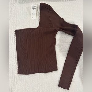NWT One-Sleeved Crop Top